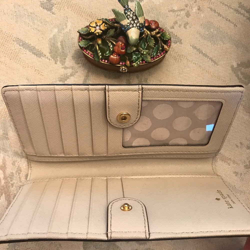 🔴 KATE SPADE WALLET